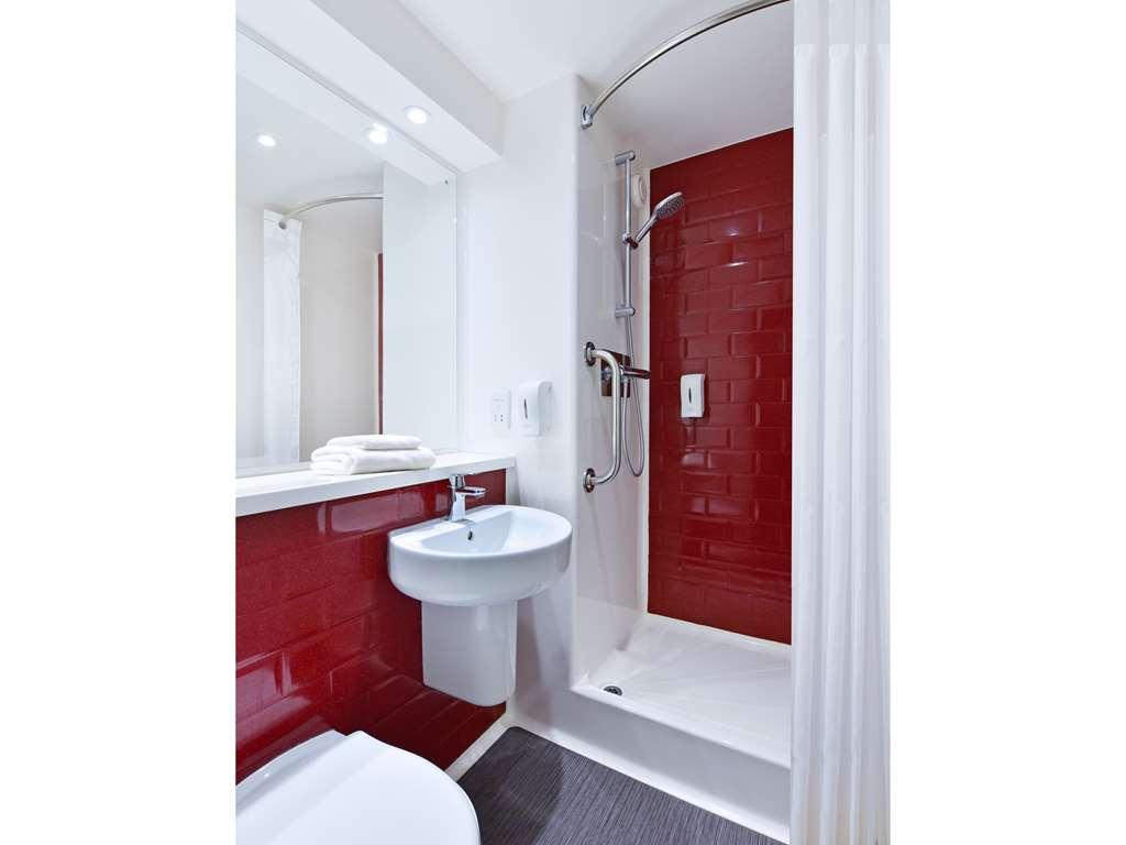 Travelodge London Central Bank Londres Quarto foto