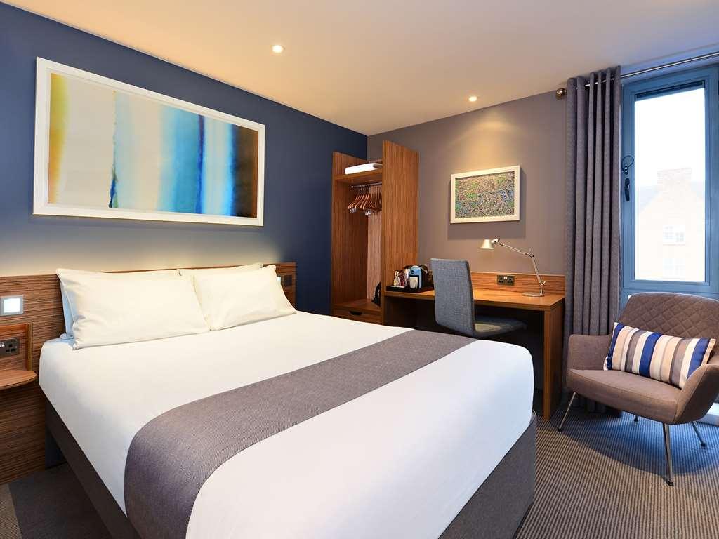 Travelodge London Central Bank Londres Quarto foto