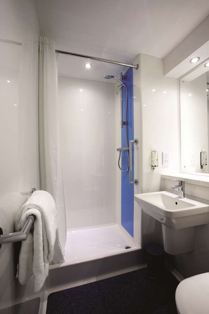 Travelodge London Central Bank Londres Quarto foto
