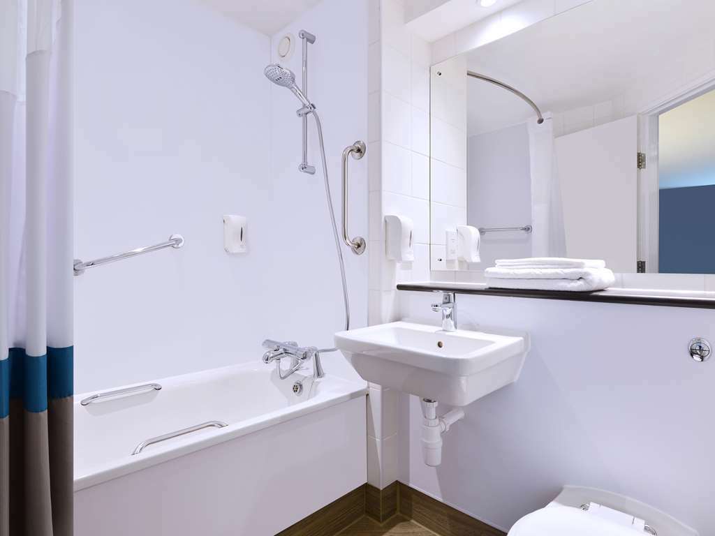 Travelodge London Central Bank Londres Quarto foto