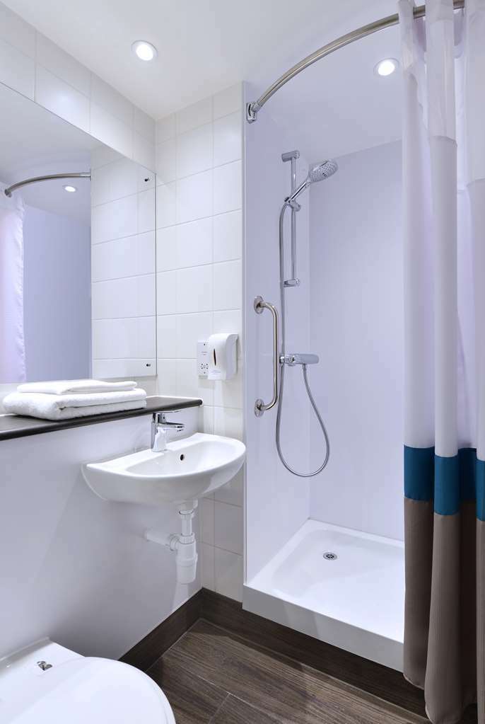 Travelodge London Central Bank Londres Quarto foto