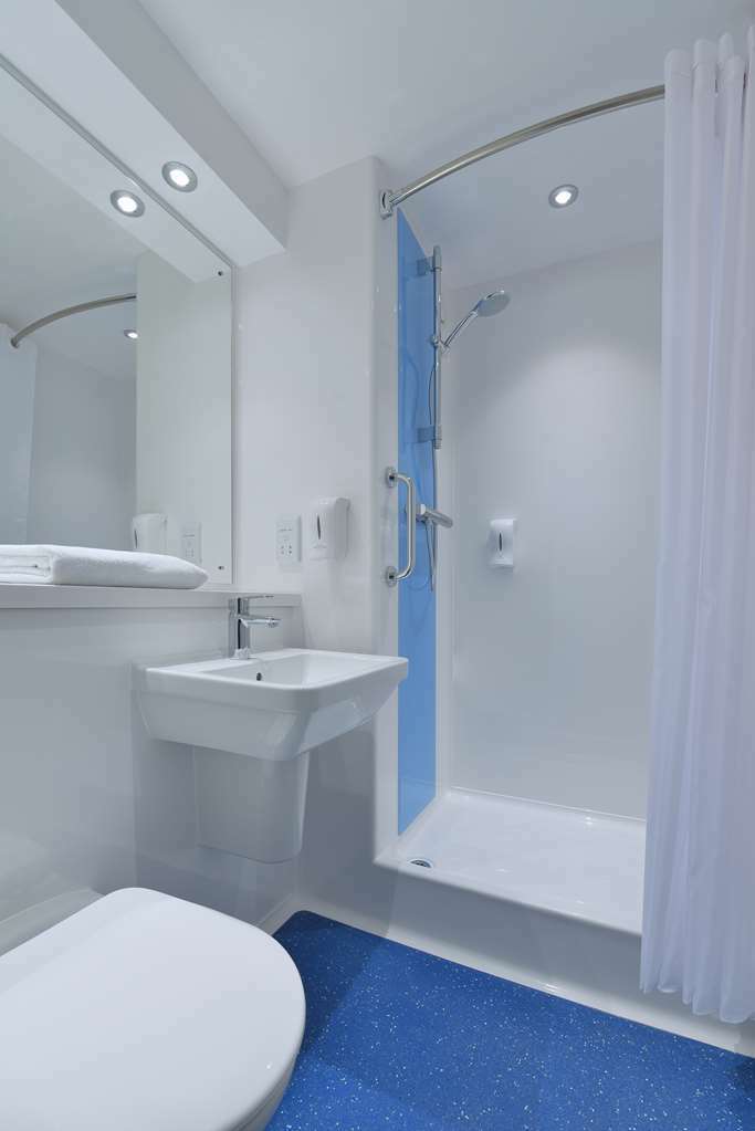 Travelodge London Central Bank Londres Quarto foto